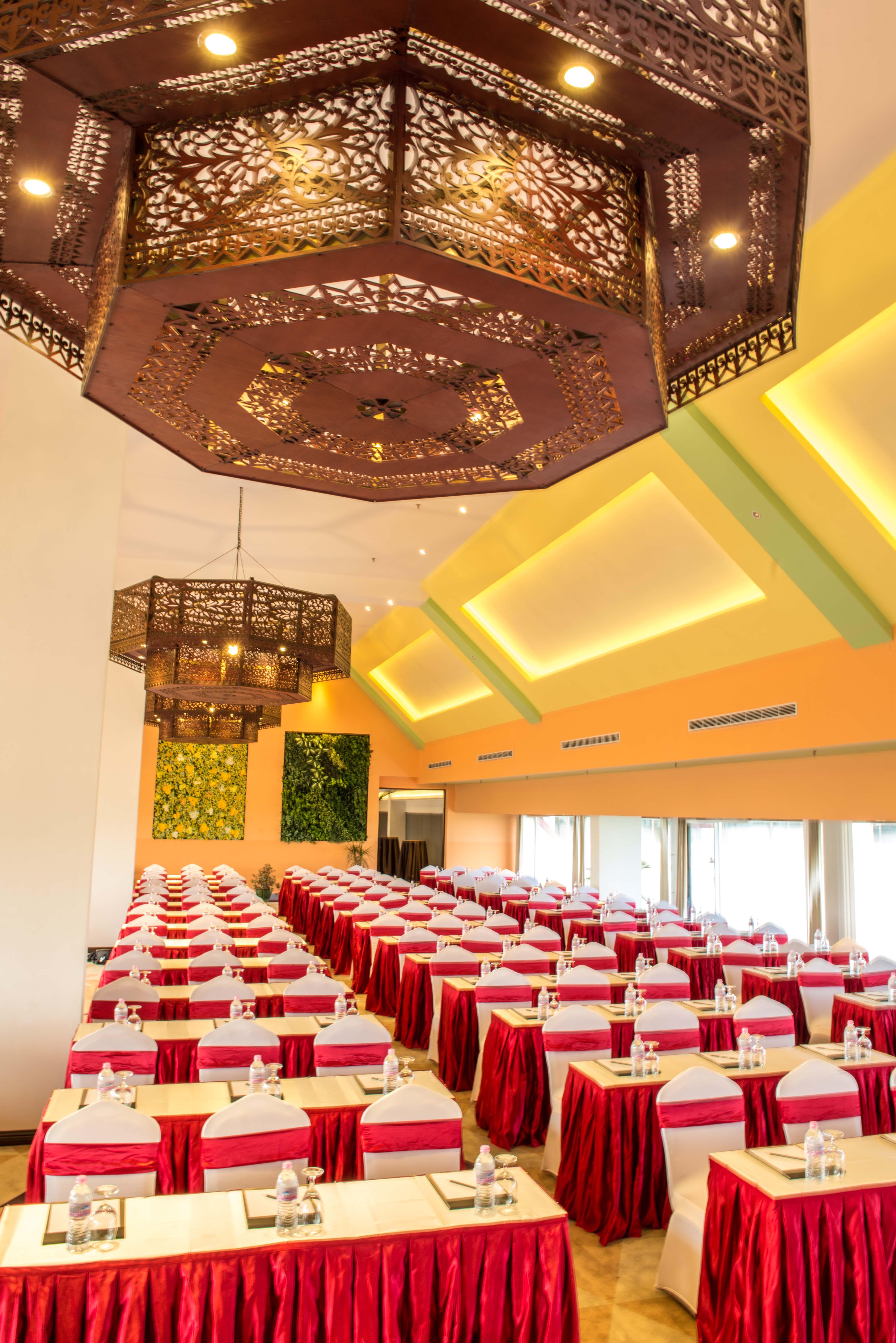 Rose Garden Hotel Yangon Exterior foto