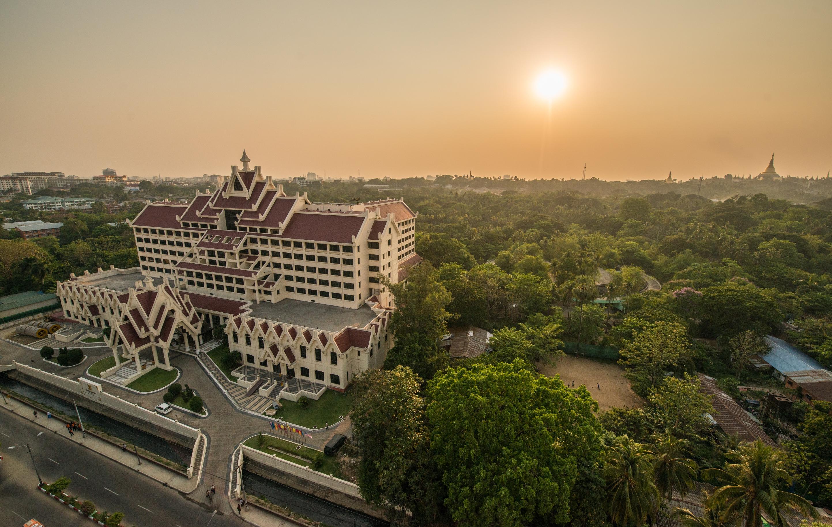Rose Garden Hotel Yangon Exterior foto